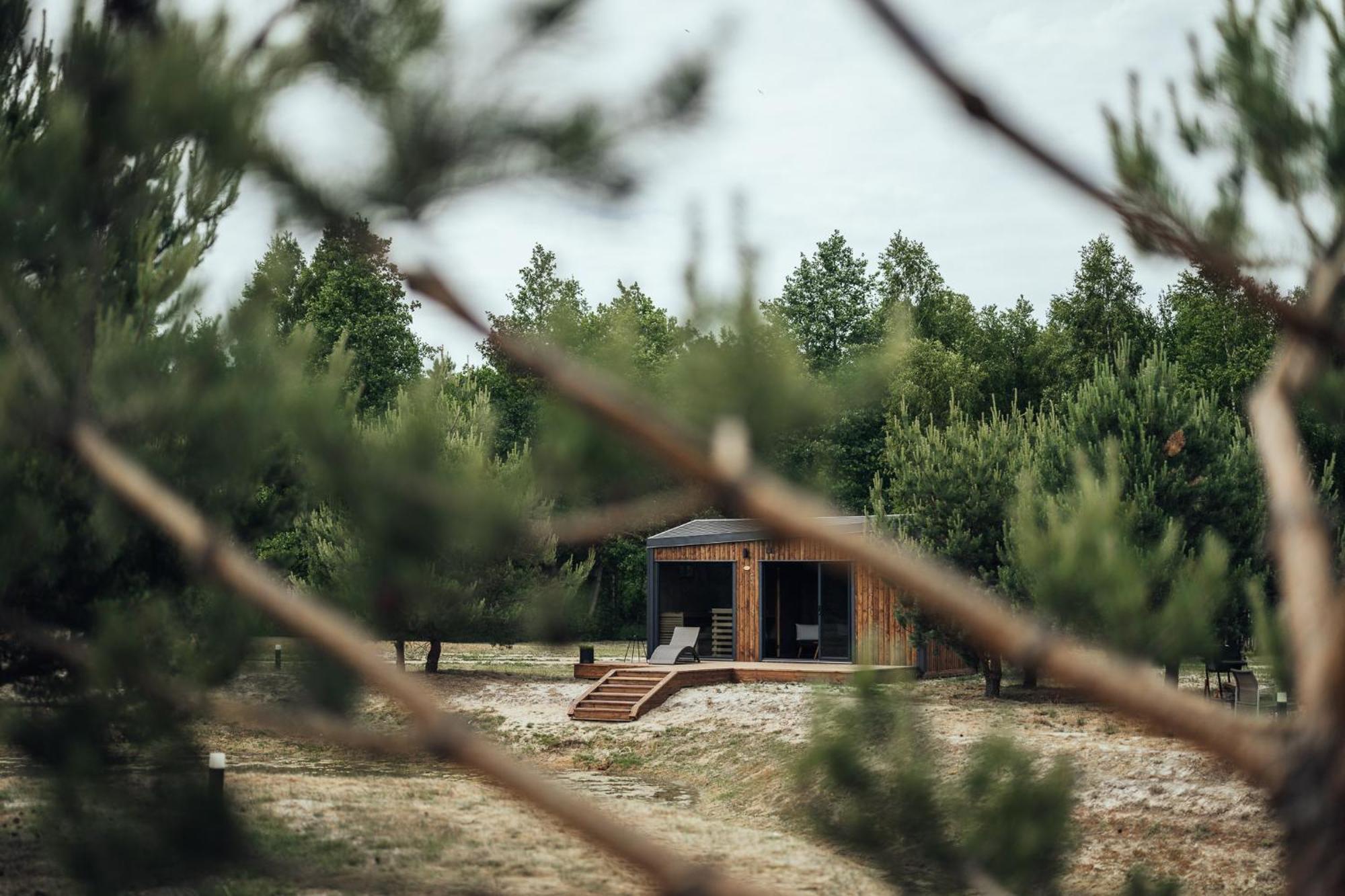 Atputas Komplekss Pazust Priedes - Sunset House Bernāti Exteriér fotografie